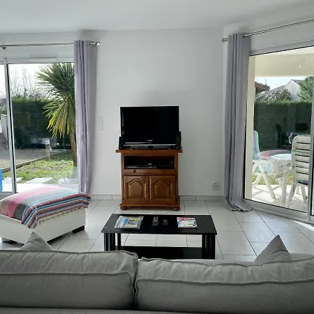 Villa 125 Chemin De La Pinede -046